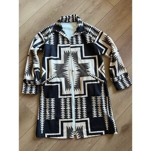Womens Geometric Print Long Sleeve Button Front Jacket Black White
